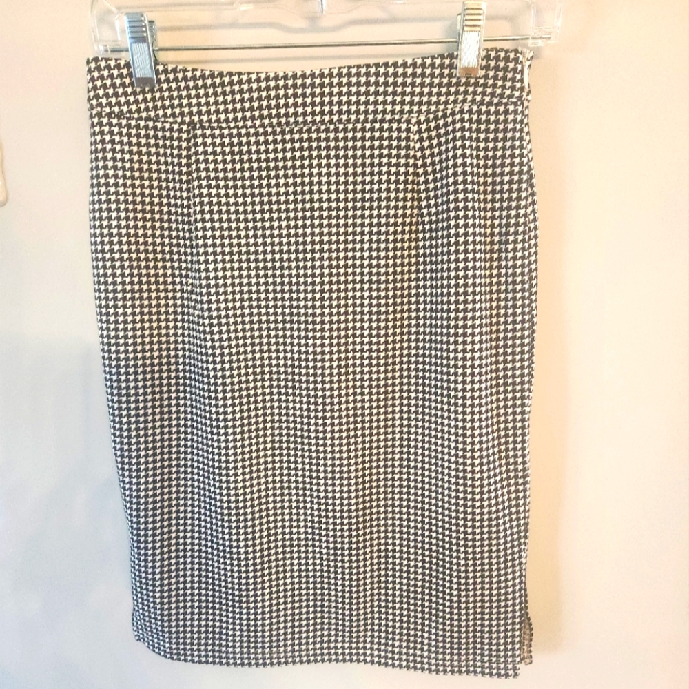 NWT Medium Skirt